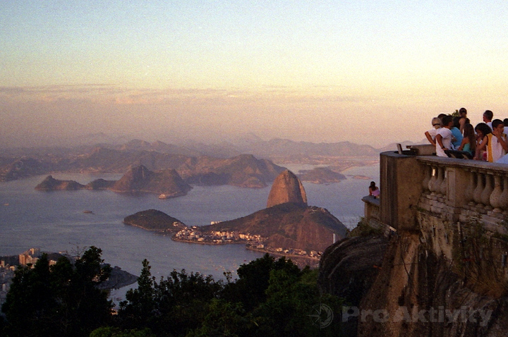 Brazílie - RdJ - Corcovado, pohled na Păo de Açúcar
