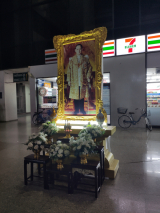 Bangkok | Král který zemřel v roce 2016 zůstal v srdcích většiny Thajců. Toho nového moc nectí...